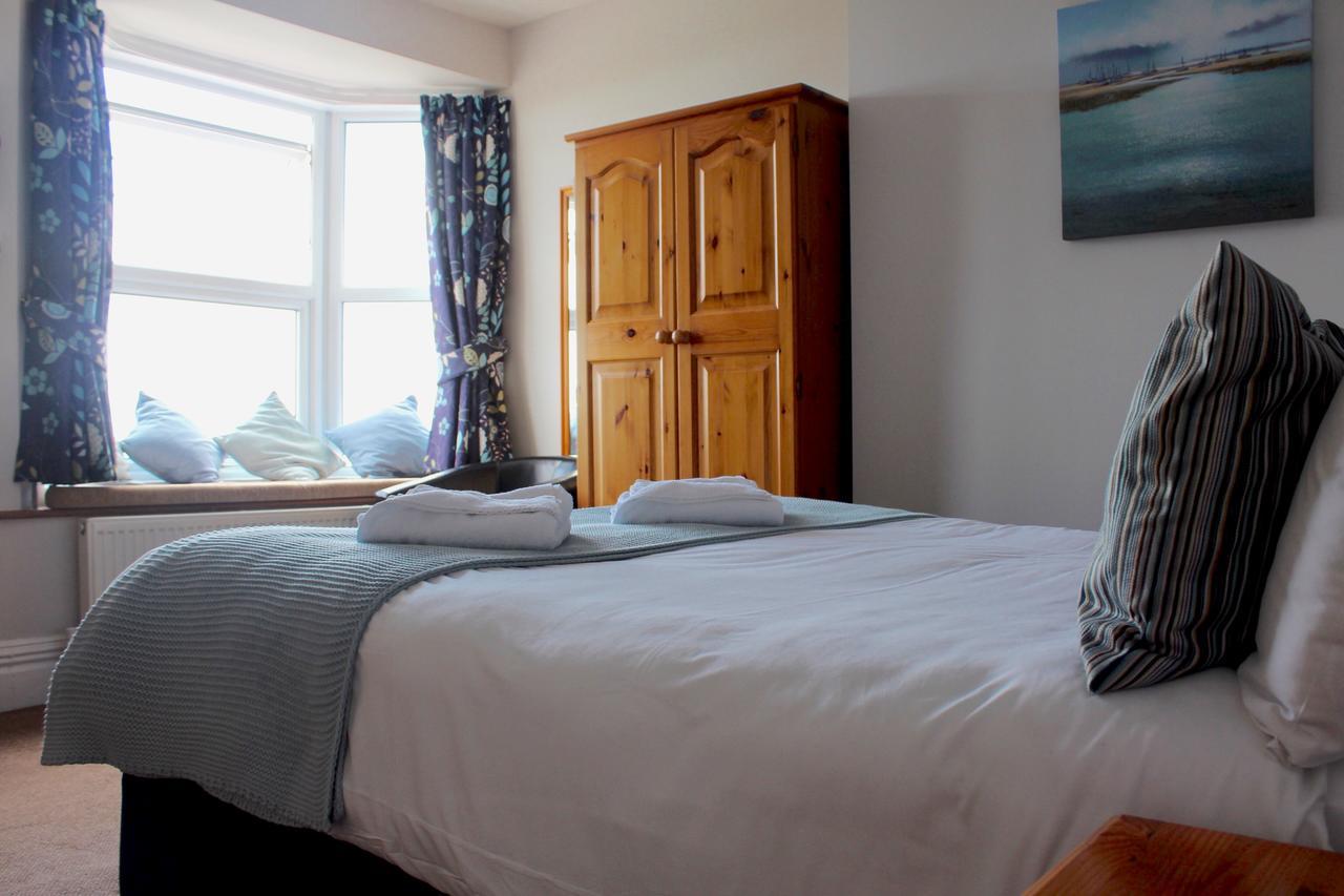 By The Sea Bed And Breakfast Eastbourne Exterior photo