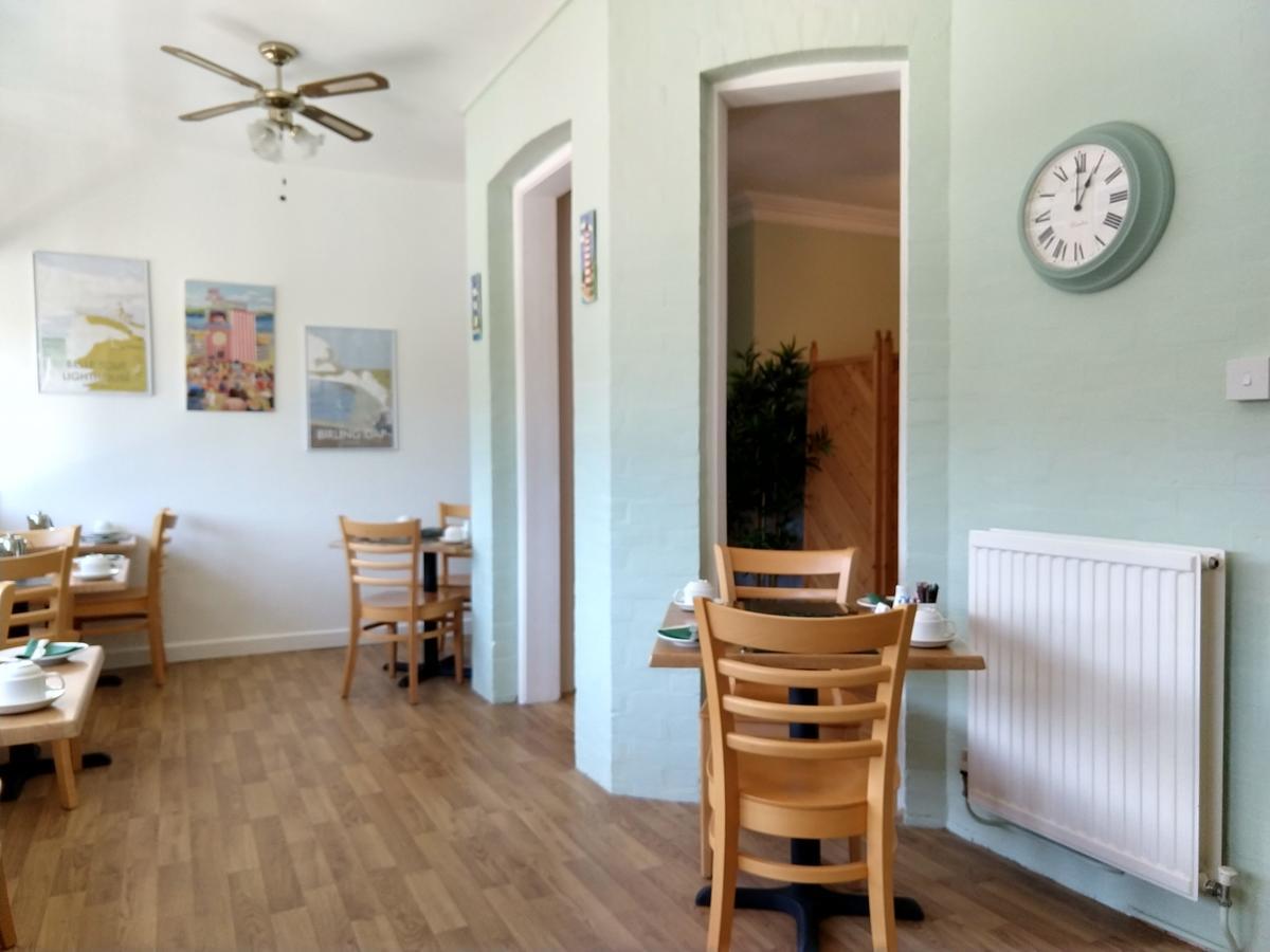 By The Sea Bed And Breakfast Eastbourne Exterior photo